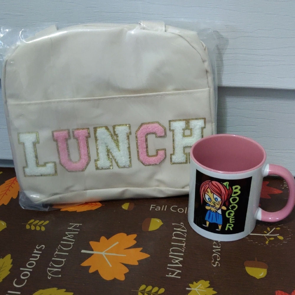 Chic Cream Lunch Bag with Colorful Lettering